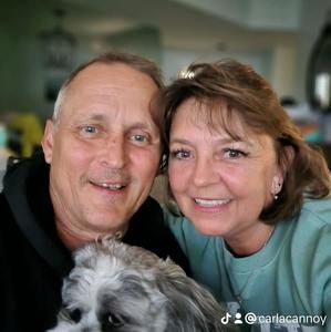 Meet your Posher, Carla